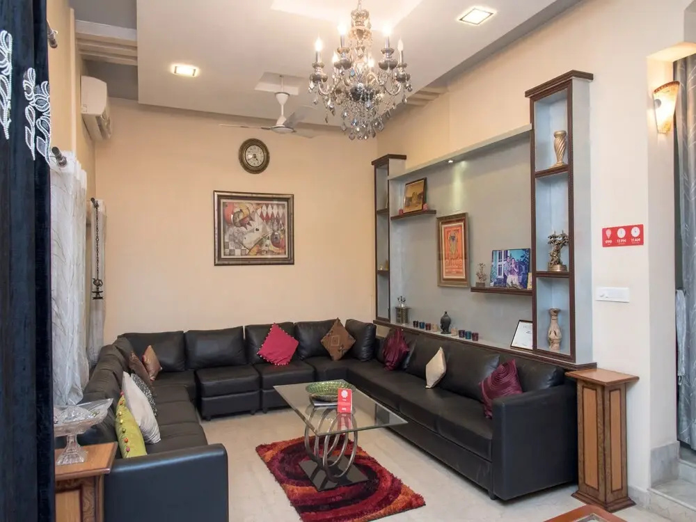 OYO Home 12830 Charming 3BHK