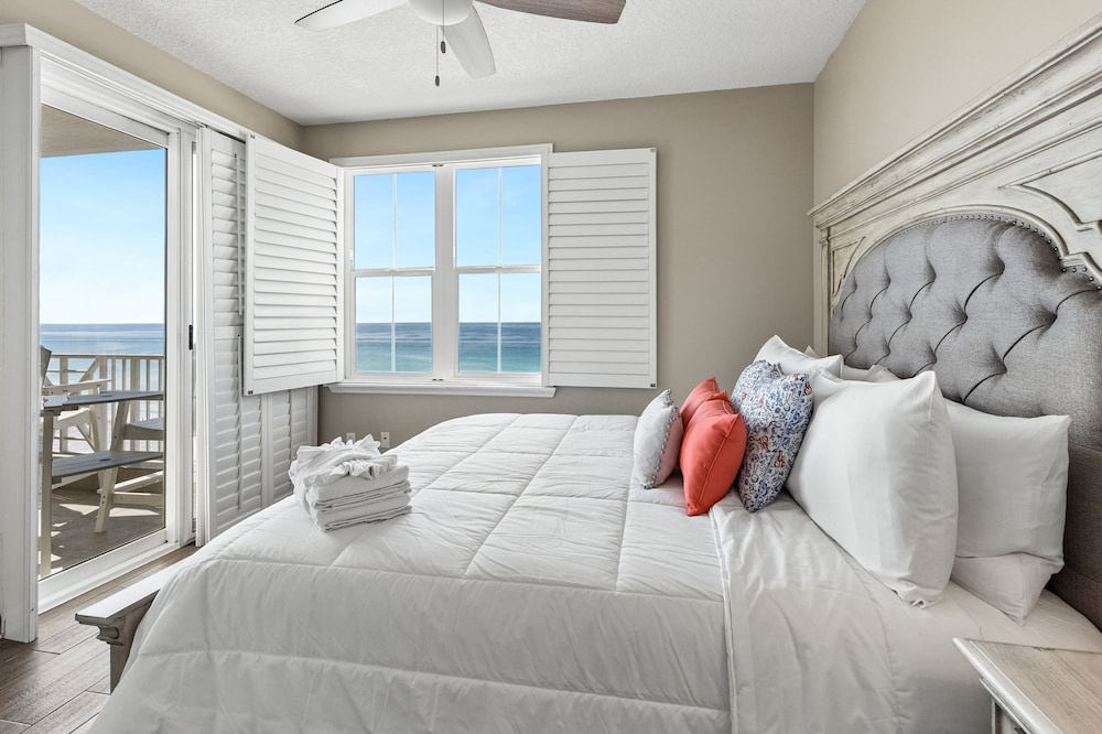 The Inn At Crystal Beach Ph 702 4 Bedroom Condo