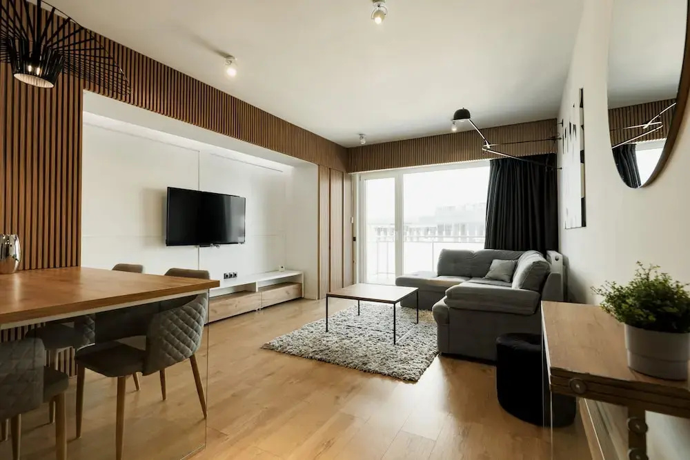 Nest Inn Mirror Apartment