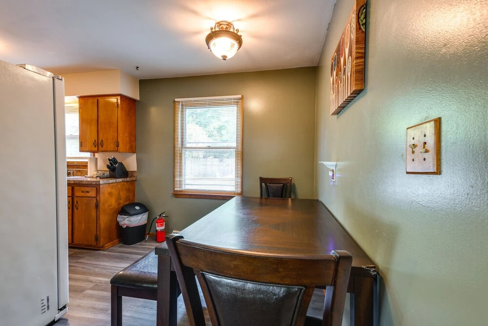 South Burlington Home w/ Seasonal Pool!