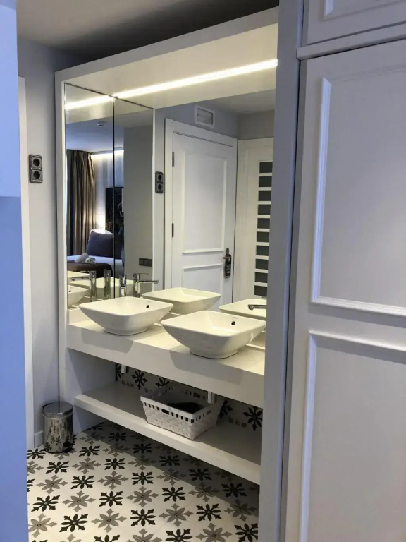 Serennia Fira Gran Via Exclusive Rooms