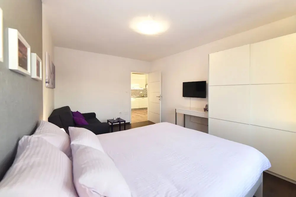 "D&M" Studio Apartments