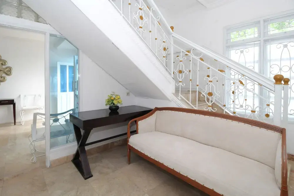 Airy Wenang Maleosan BW Lapian Enam 2 Manado