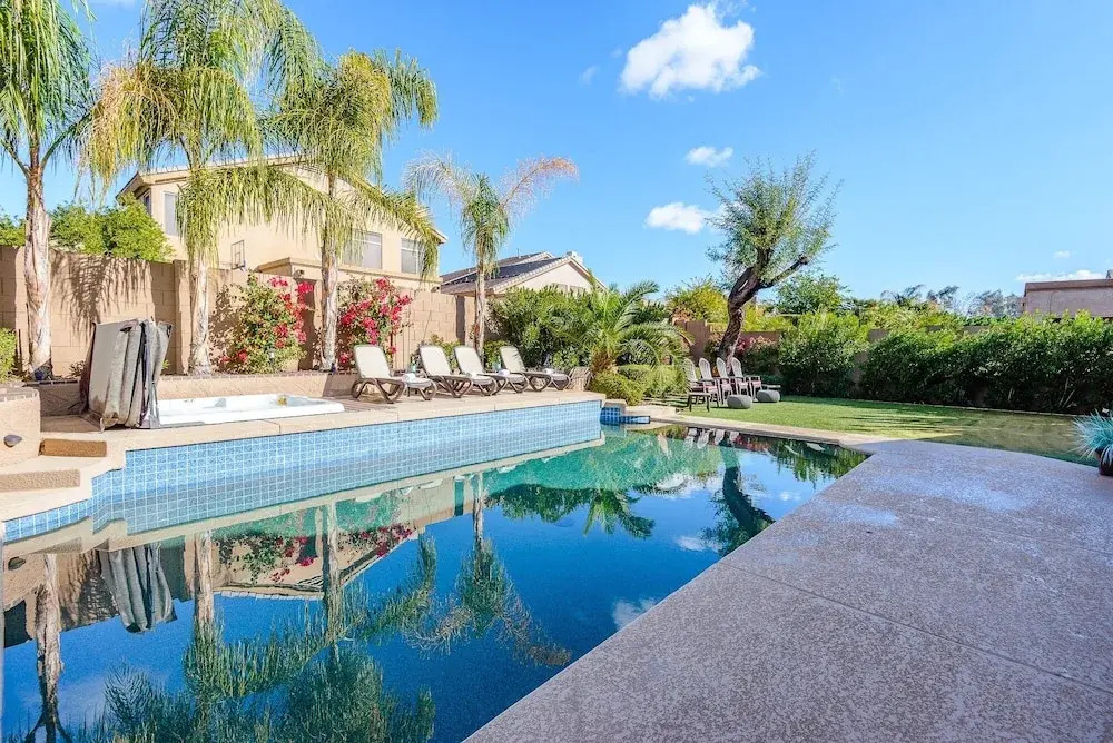 Casa Solara 4 Bedroom Home by RedAwning