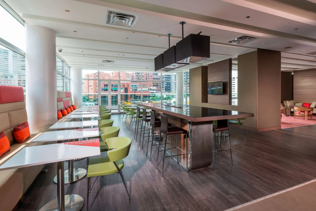 Hampton by Hilton Cali