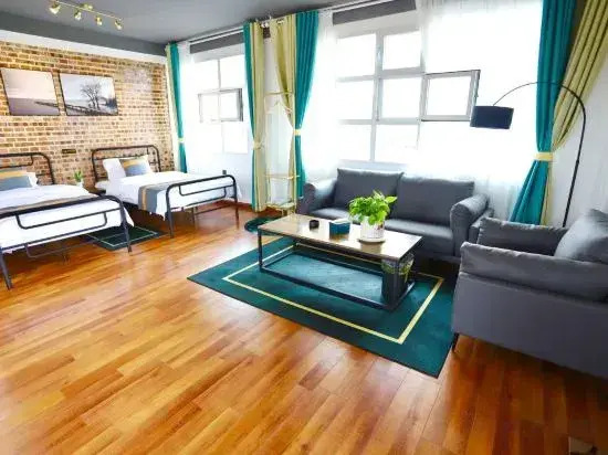 Guide Riverside Mountain House