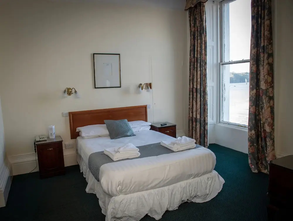 Royal Lion Hotel