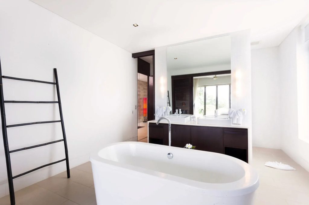Baan Yamu Private Villa by RESAVA
