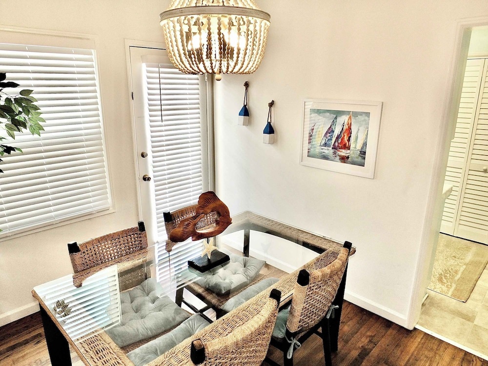 Heart of Naples Cozy 2bdr, World Cup 26