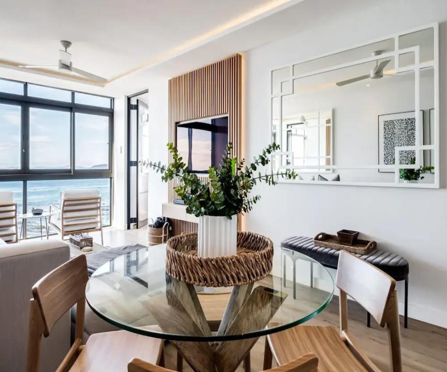 Magical Apartment w Uninterrupted Ocean Views Mouille Views