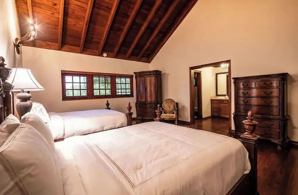 Srvittinivillas Brres/16 Spacius Villa / Large Family/ Group/ Couples/holiday