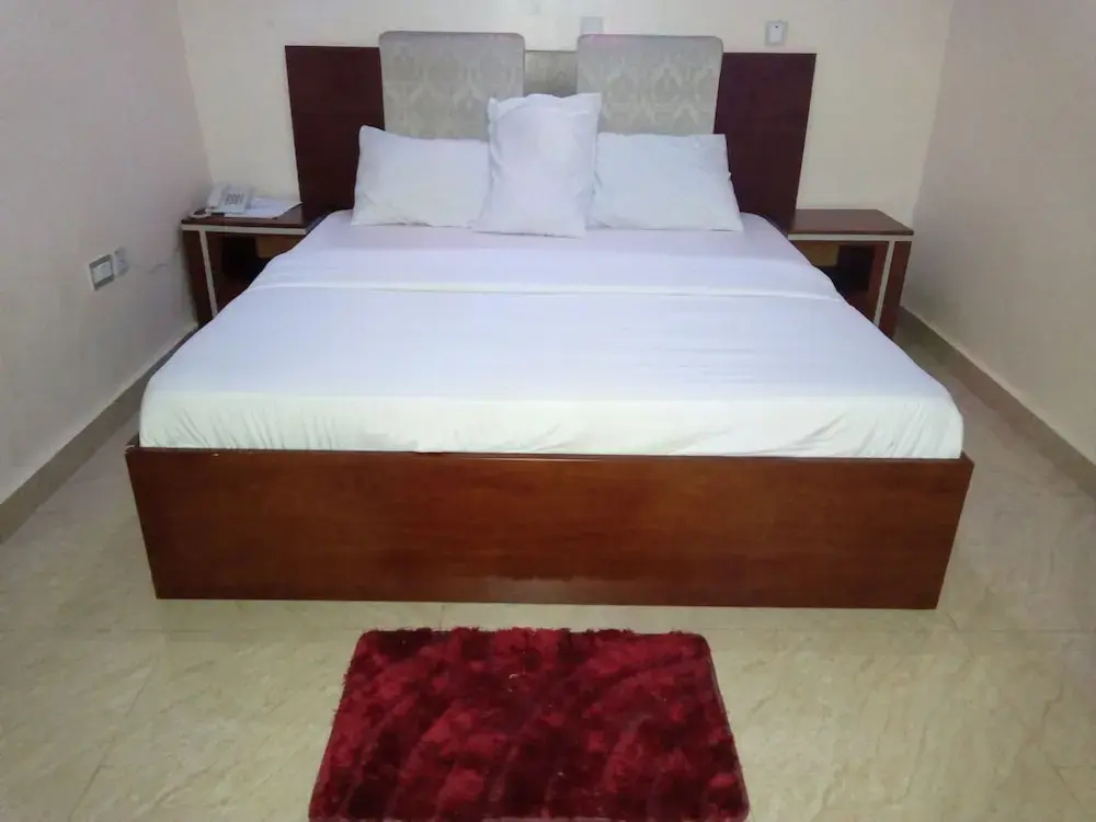 Groovy Hotel