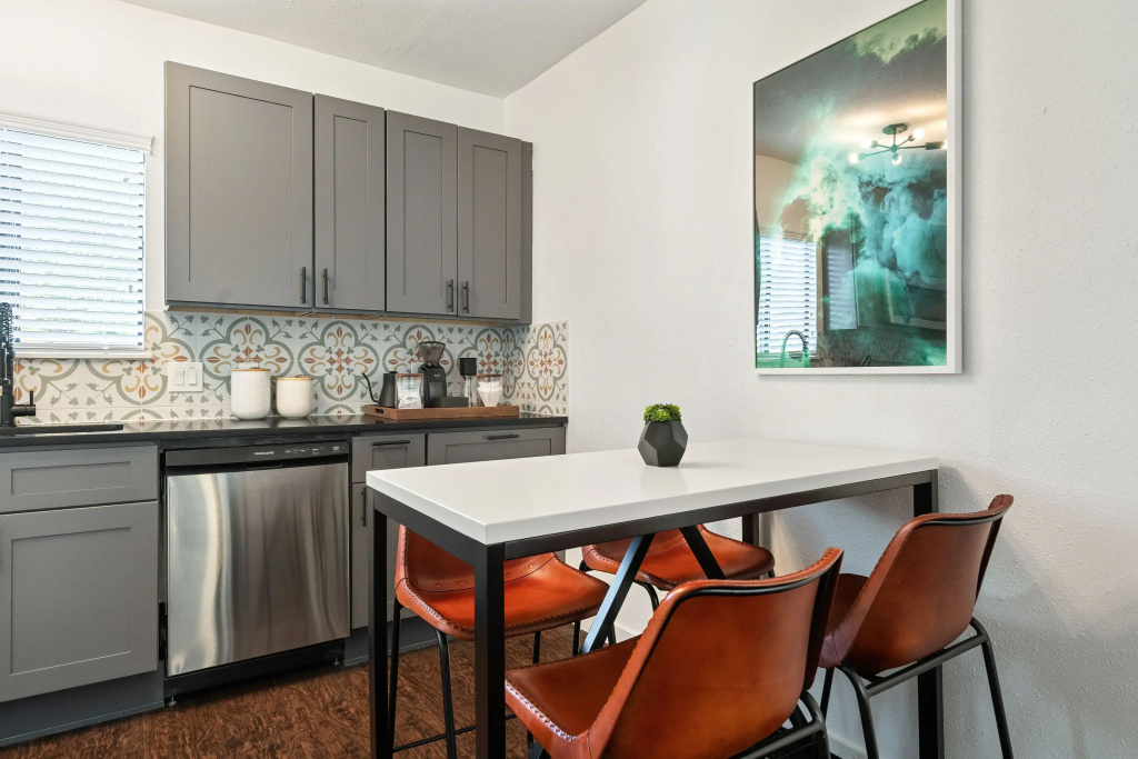 Abode Houston - Montrose Downtown