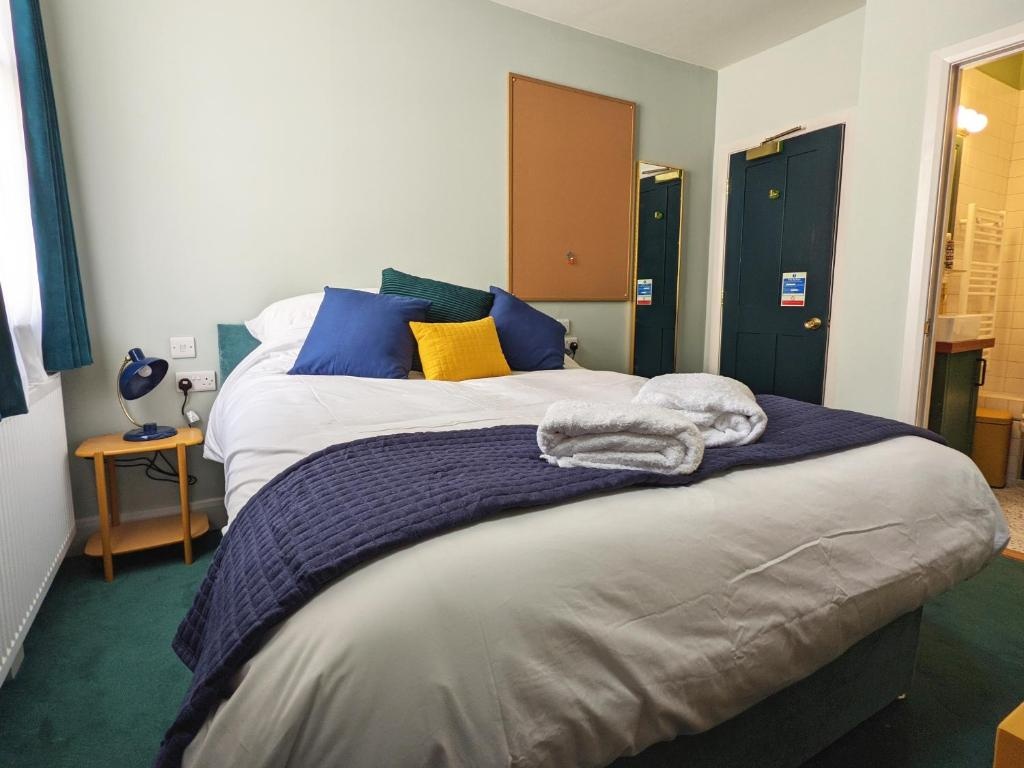 The Stirling Arms Pub & Rooms