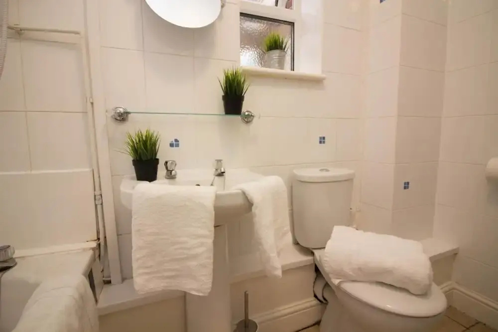Stayzo Penthouse Accommodation 2- Premier Lodge