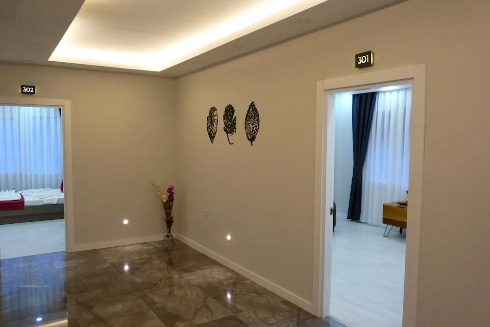 Konyaaltı HOTEL