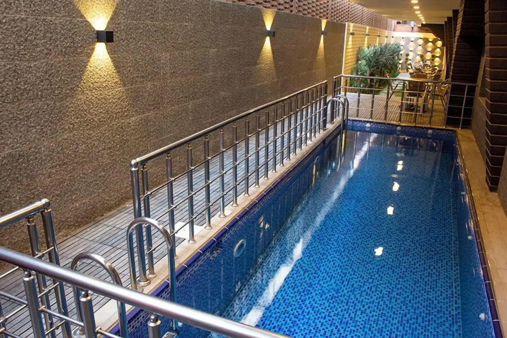 Aquila Al Hamra Hotel