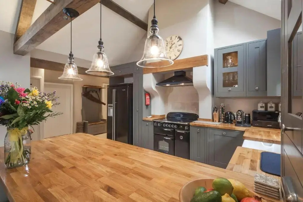 Three Little Pigs Luxury Cottage