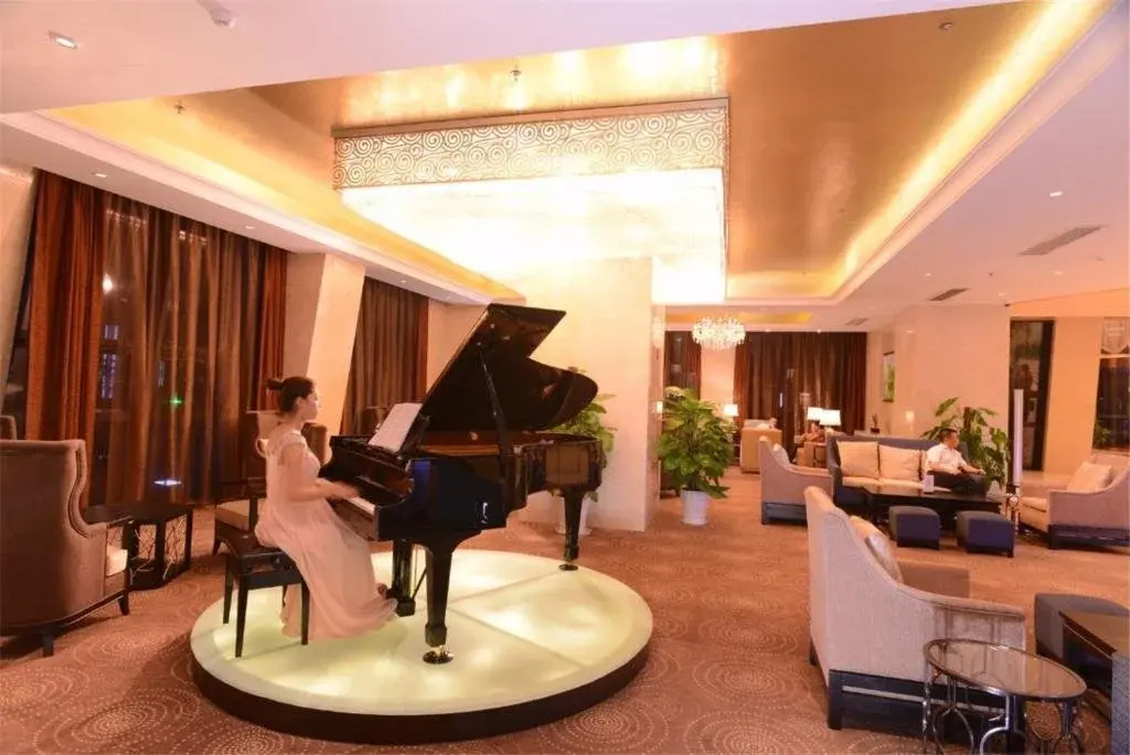 Star International Hotel