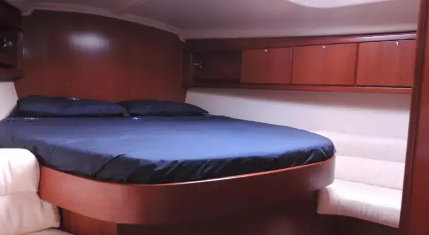 Sailing Boat Starlight