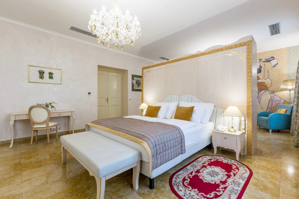 Hotel Caruso Old Town