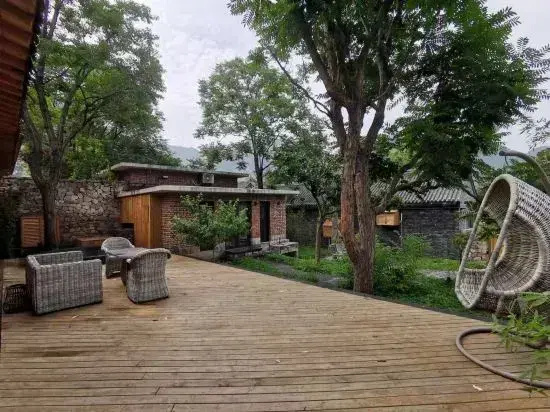 Jinta Xiangu Holiday Town