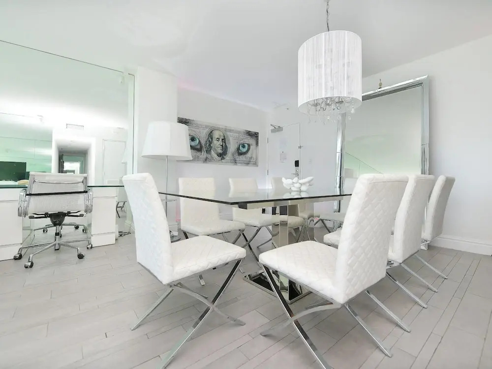 Miami World Rental - Mondrian 1426