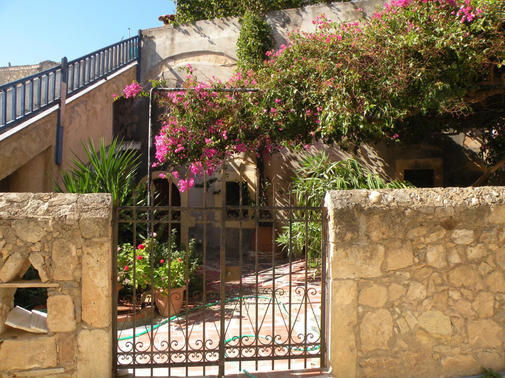 Villa Maroulas
