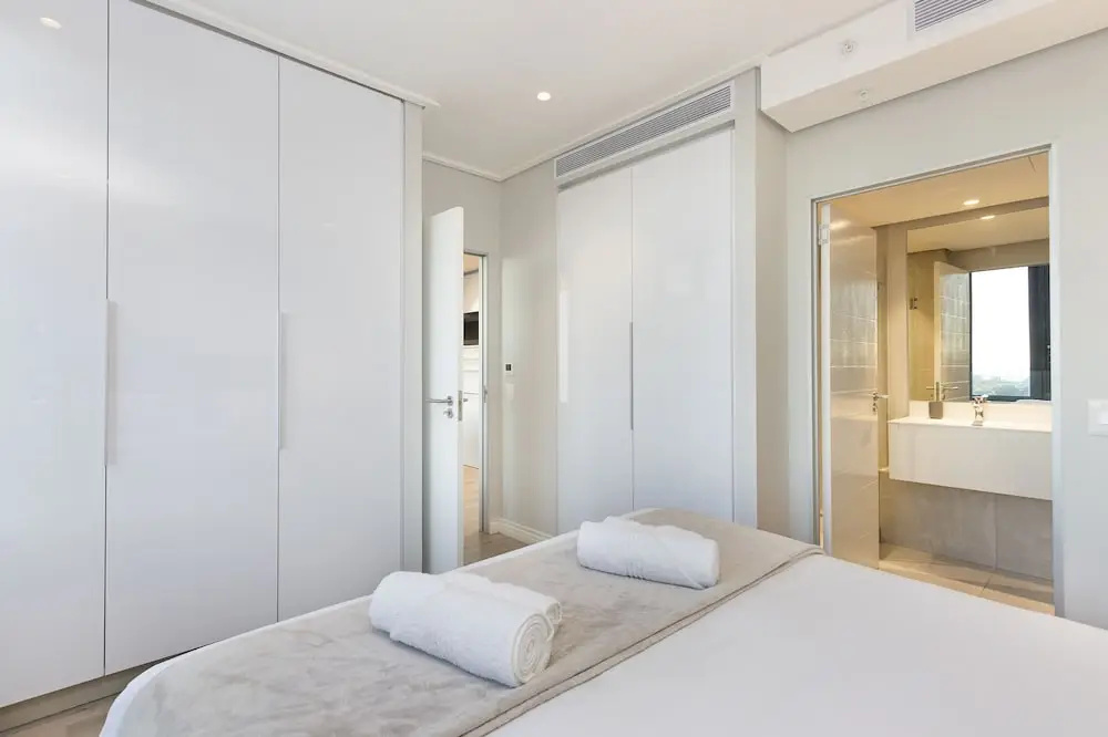 16 On Bree Unit 2117