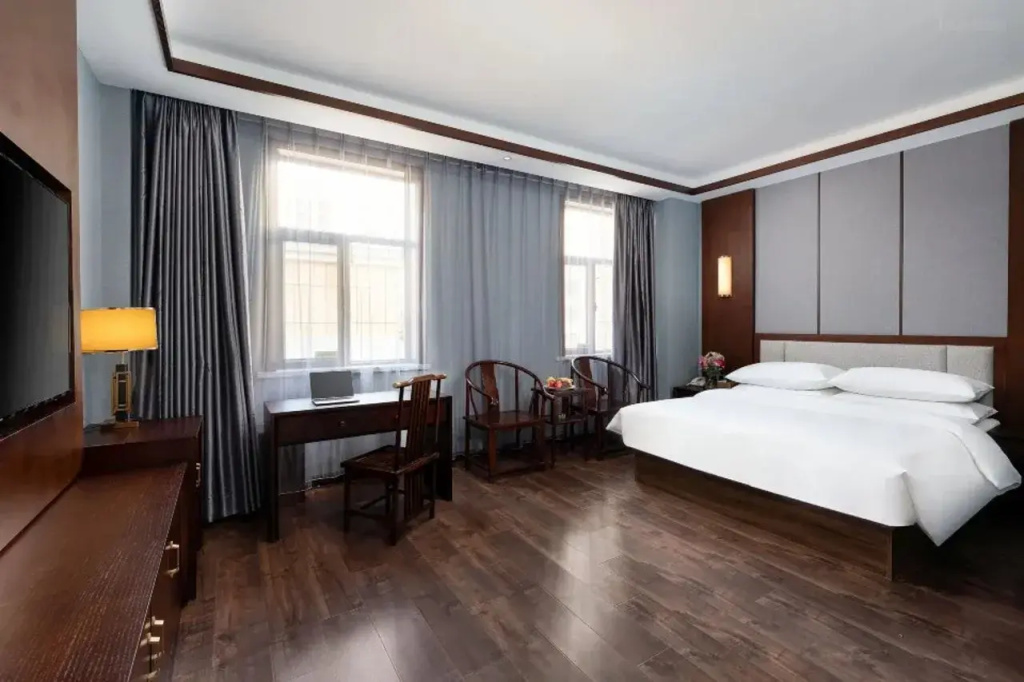 Vienna International Hotel of  Yingbin Road Altay Airport