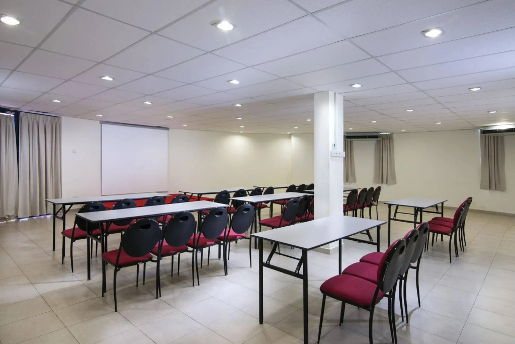 Golden View Serviced Apartments