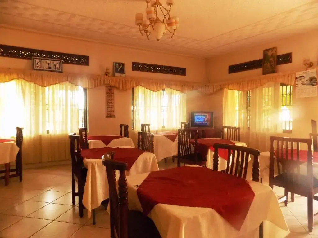 Rhino Motel Mbarara