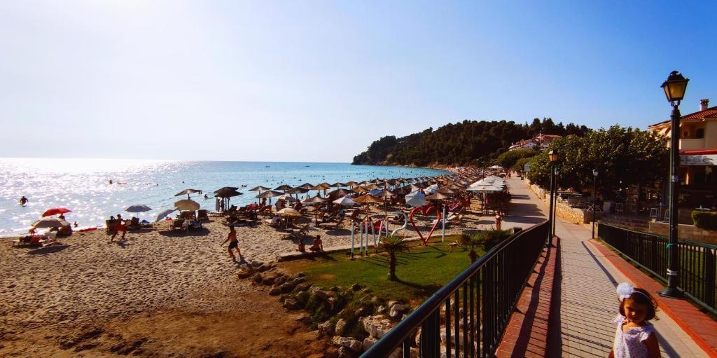 Siviri Beach Artist Suite