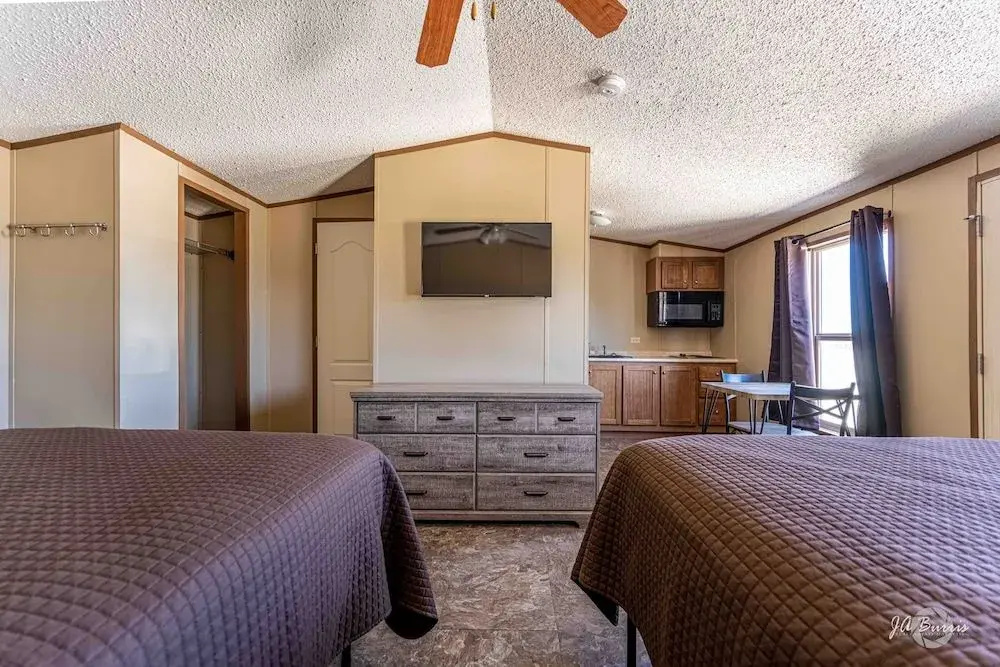 Elite Cabins and RV Park