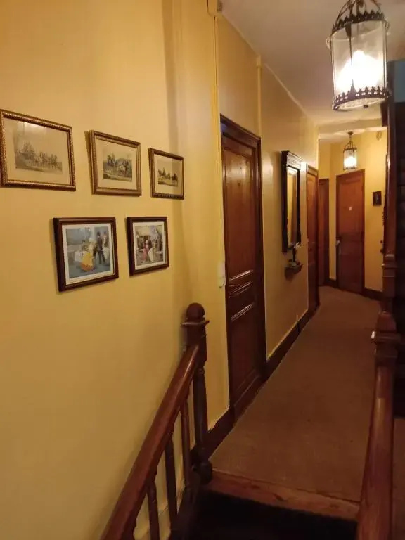L'Entrée Chambres et Table d'Hôtes