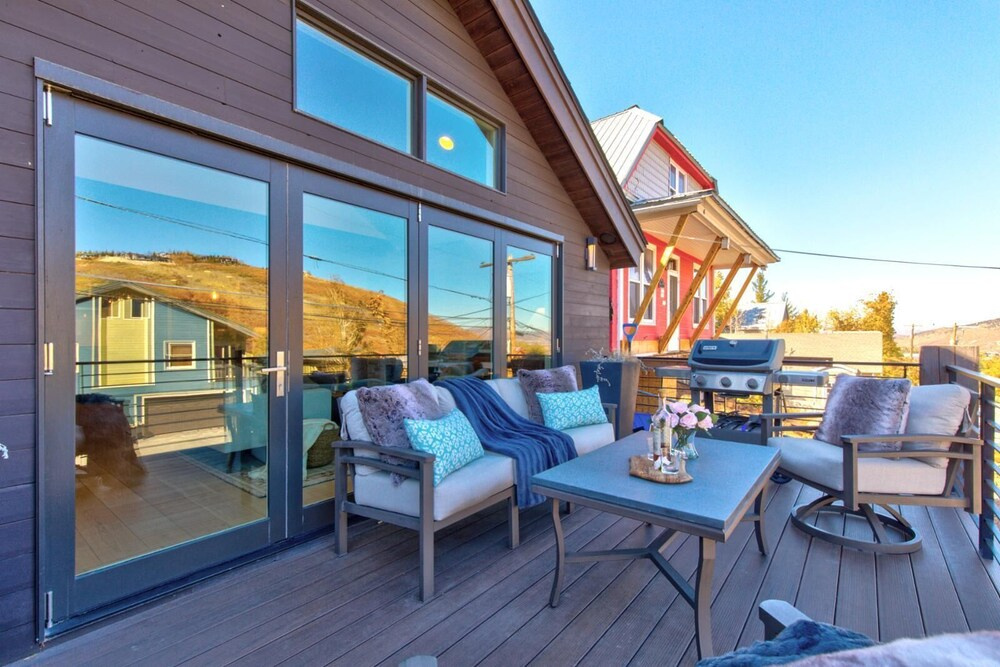 Empire 4 Bedrooms PEA-1009 by KBM