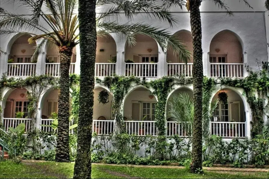 Hurricane Beach Hotel