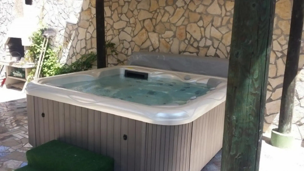 Ornelia - 70 m from beach - A1 veliki(4+2)