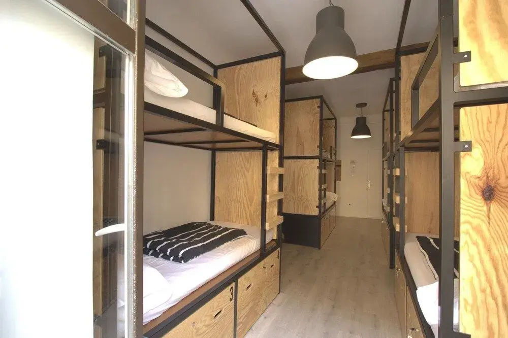 Surfing Etxea - Surf Hostel
