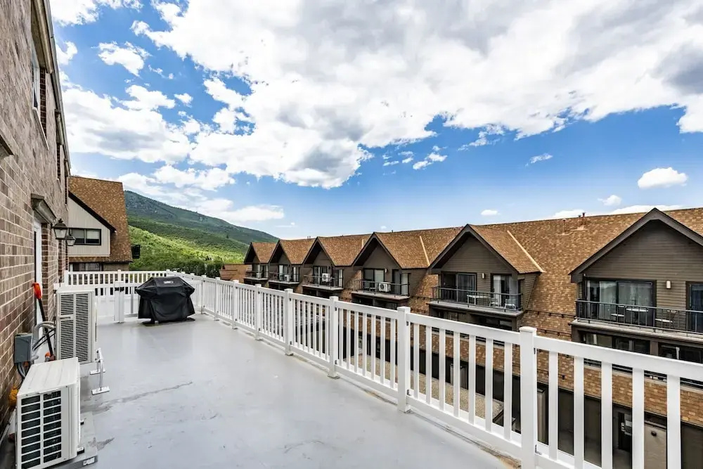 Resort Plaza 5052 Cozy 2BR Park City Condo with Prime Ski-In/Ski-Out Access