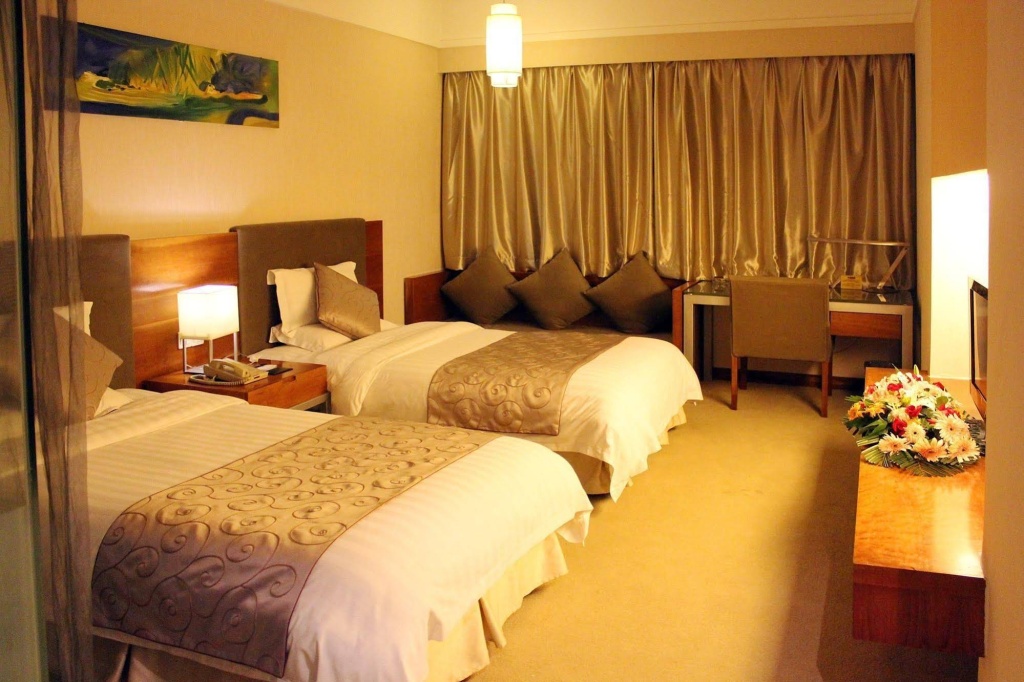Vienna Classic Hotel (Hengtong Fortune Center Store)