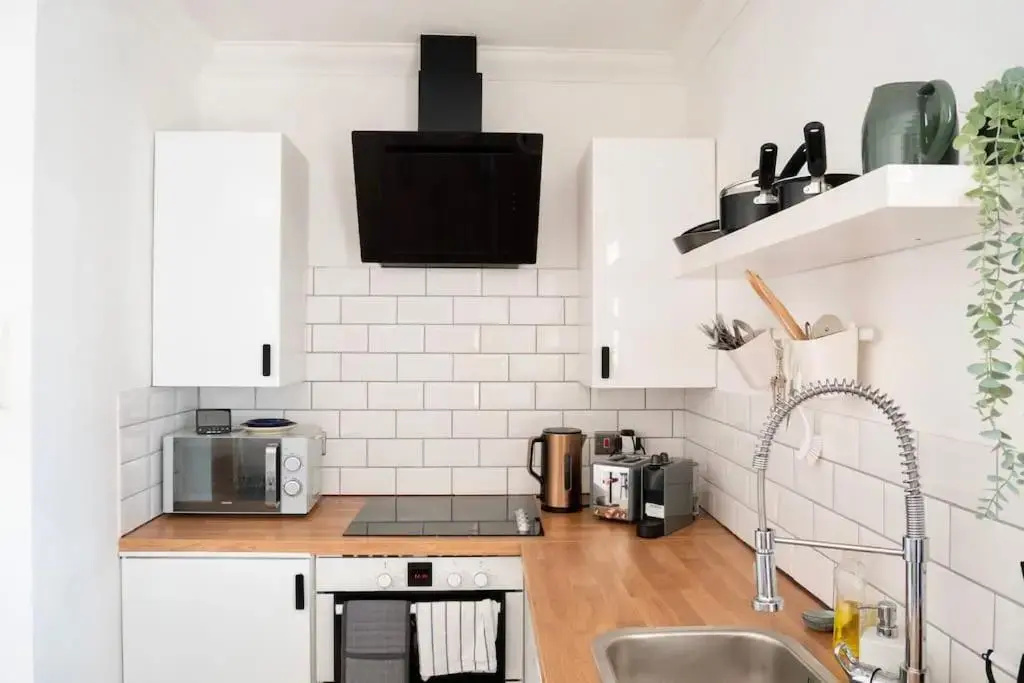 Penarth/Cardiff Bay: Deluxe Flat: 10 Mins to City!