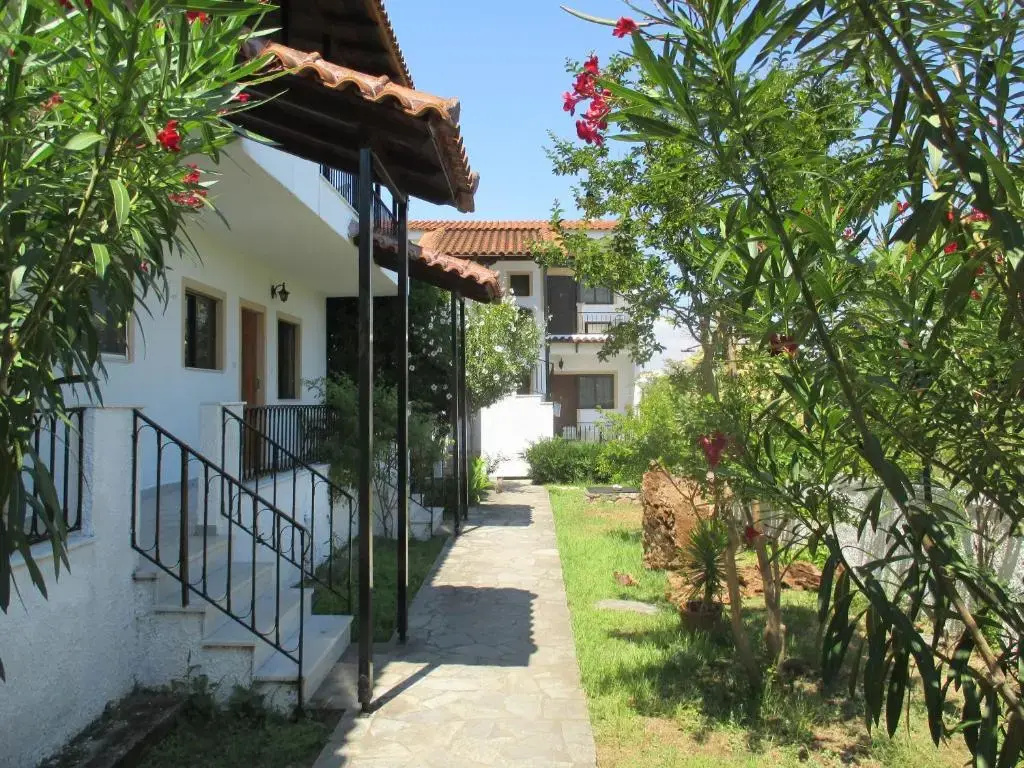 Apartments Elena & Marios