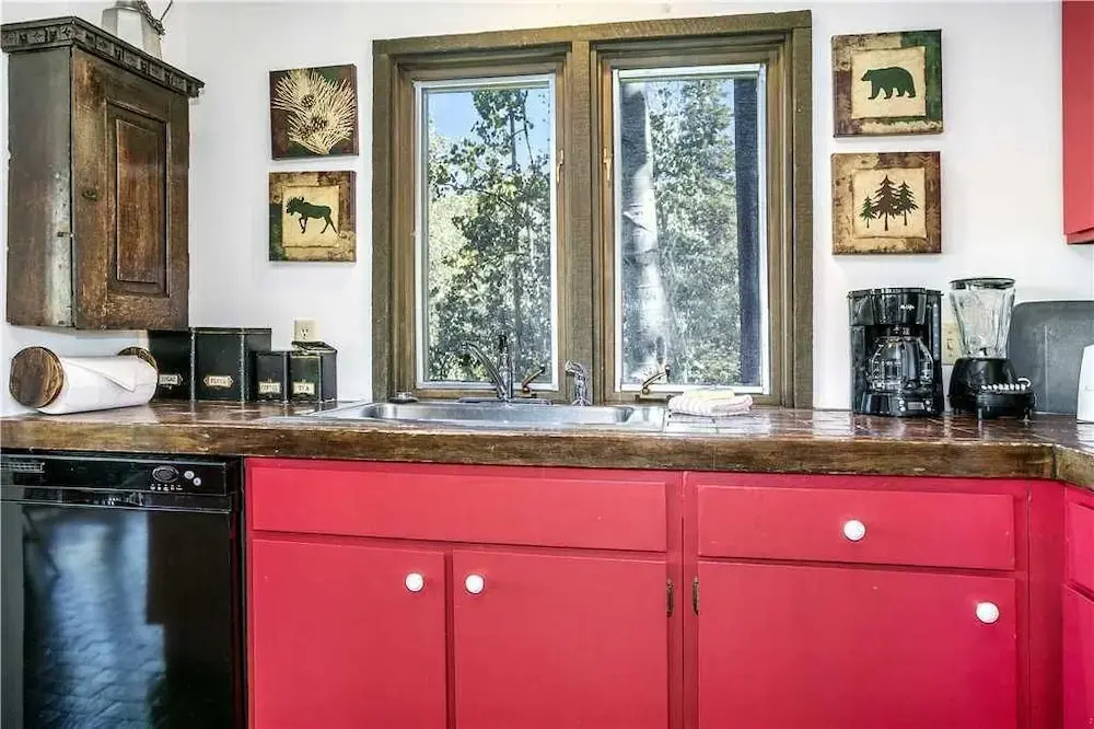 Black Bear Lodge - 5 Bedrooms Home