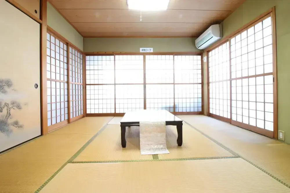 Hikari No Yado