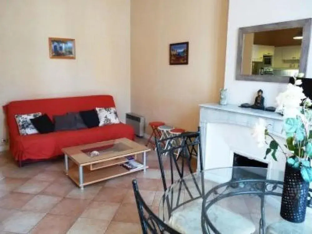 Rue d Antibes 131
