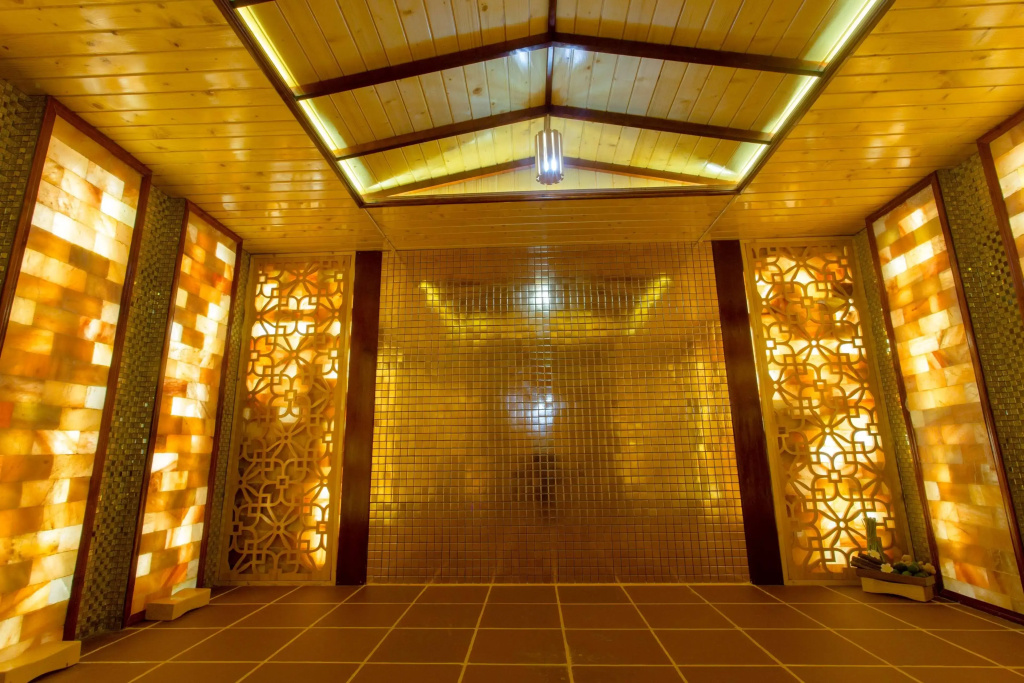 Wyndham Danang Golden Bay