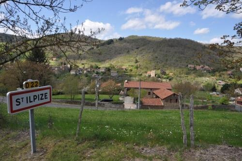 Les 5 Noyers