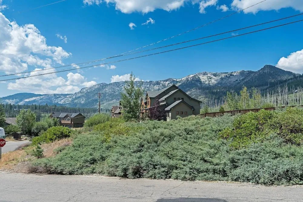 Elk Forest Escape Economy Family Abode