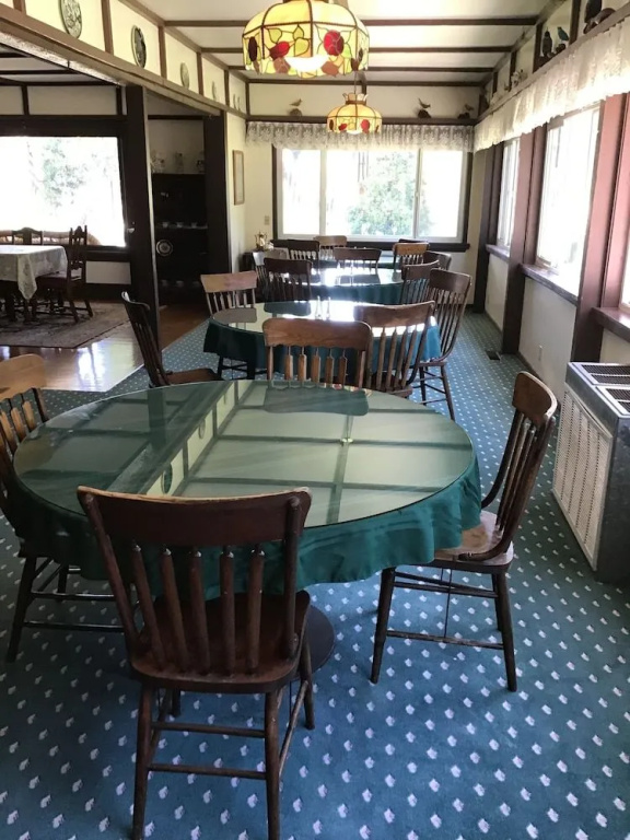 Mount Shasta Ranch Bed and Breakfast